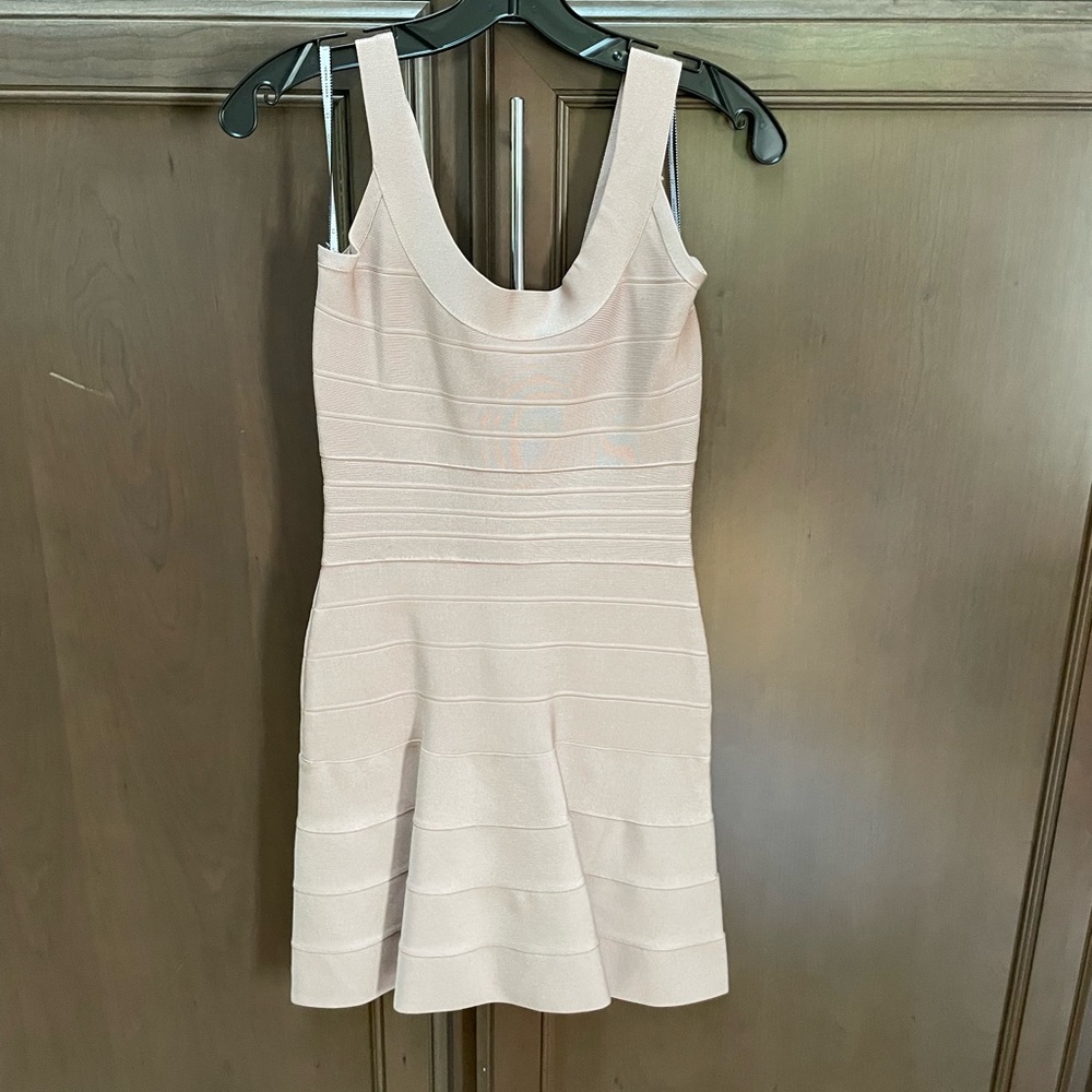 NWT Herve Leger FIT AND FLARE BANDAGE DRESS BARE small